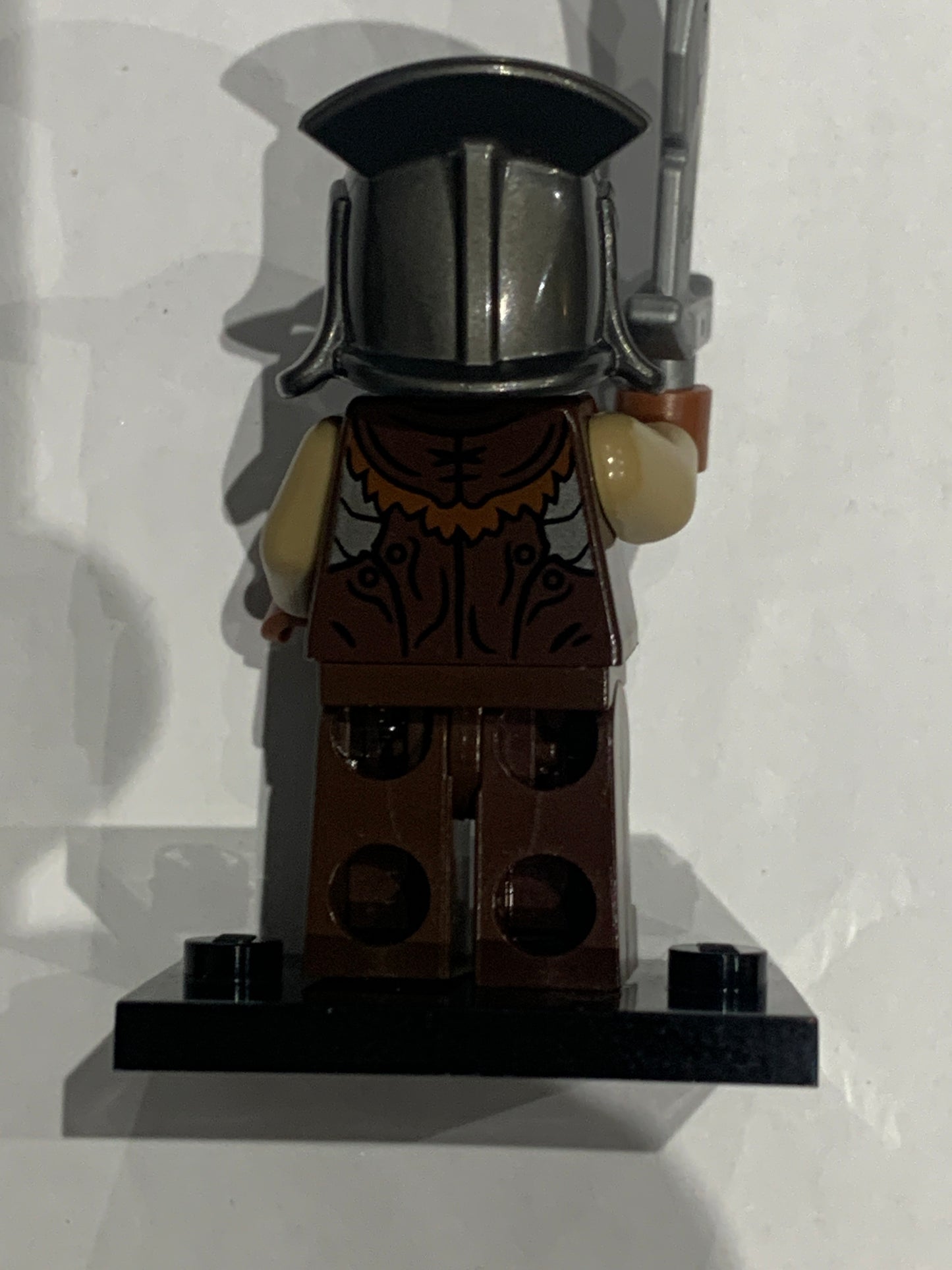 Lego Lotr / Hobbit Mordor Orc with Helmet Lor065
