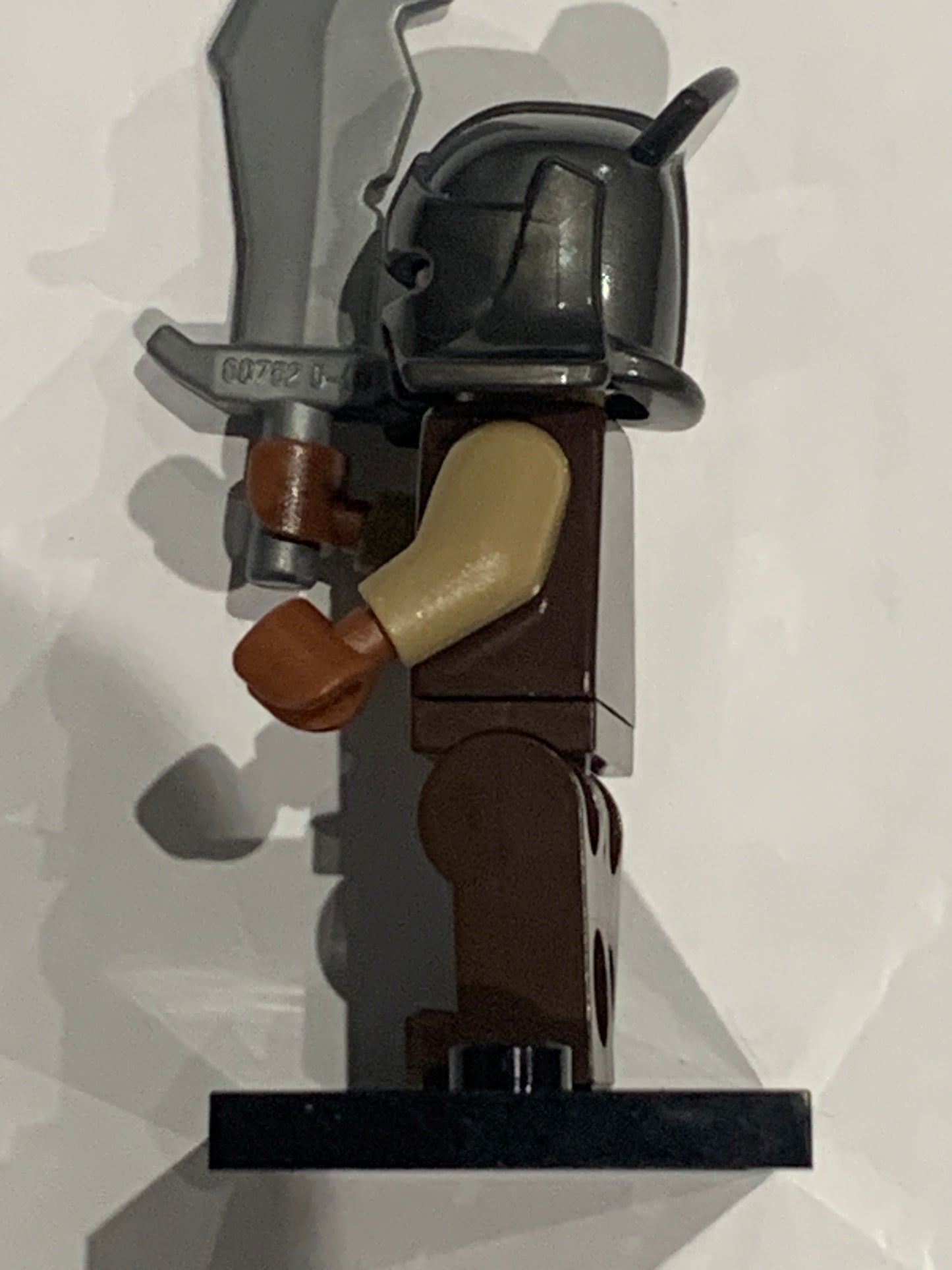 Lego Lotr / Hobbit Mordor Orc with Helmet Lor065