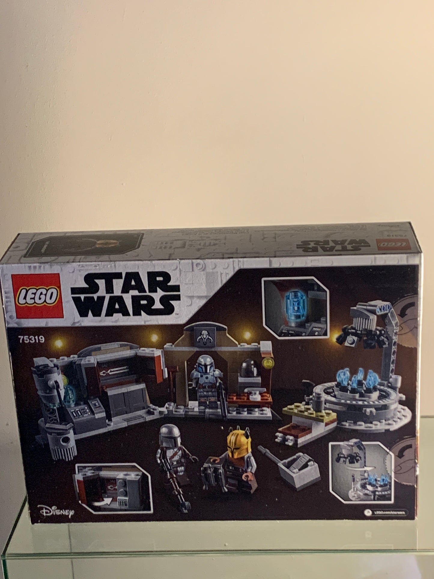 Lego The Armorer’s Mandalorian Forge #75319  8+ new sealed.